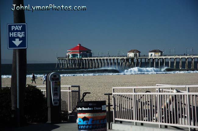 060 Winter Surfing  Huntington Beach Pier
